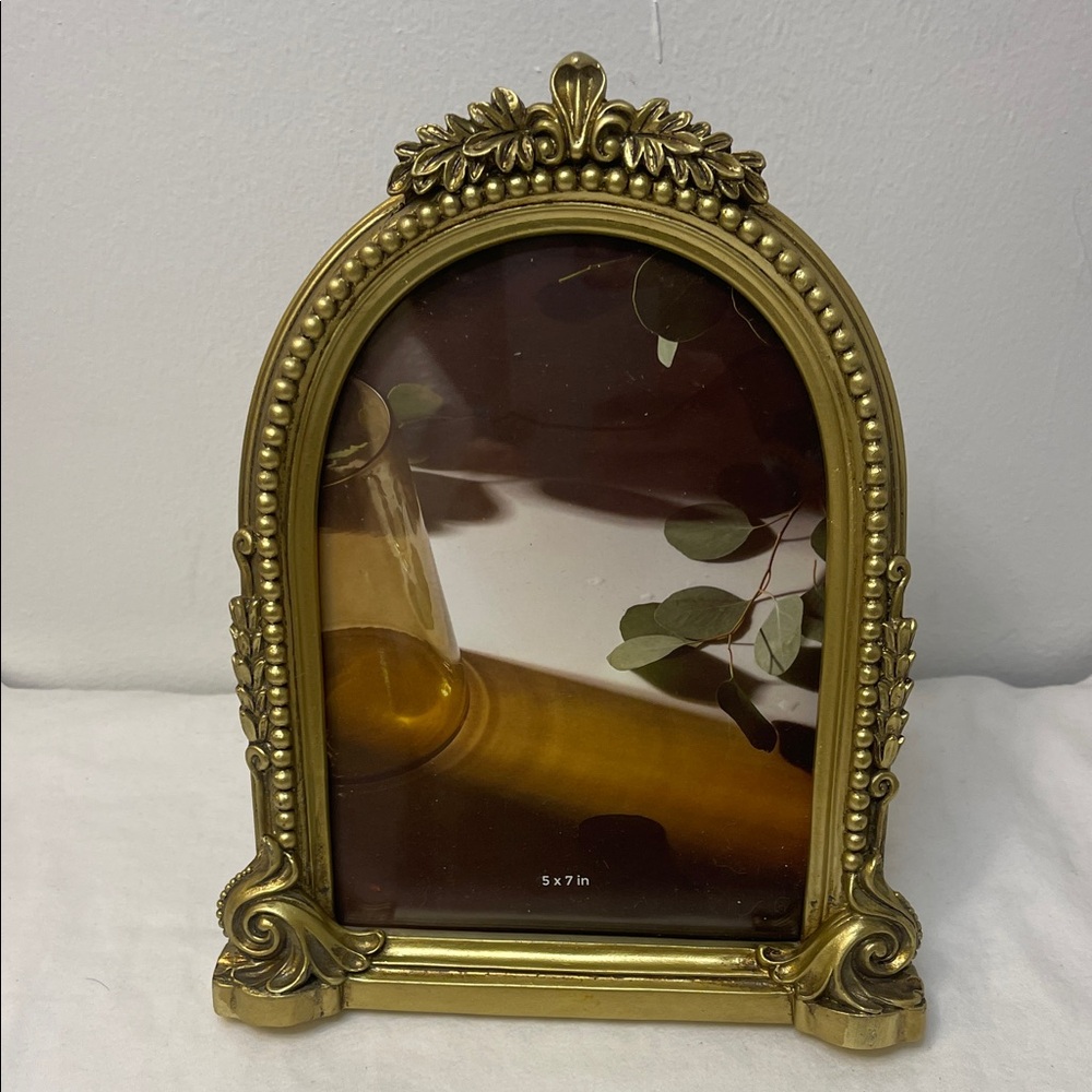 Gold Photo Frame 5” x 7” - Picture 1 of 6